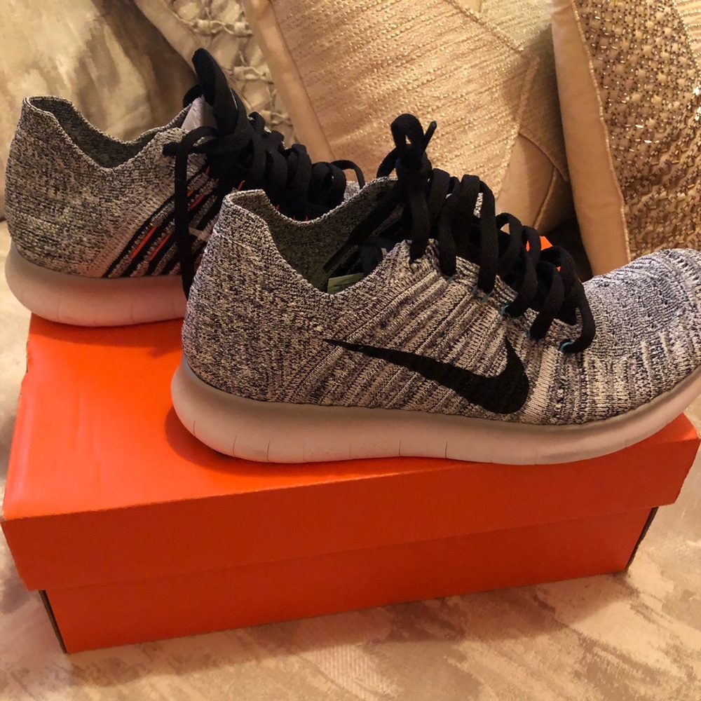 W Nike Flyknit